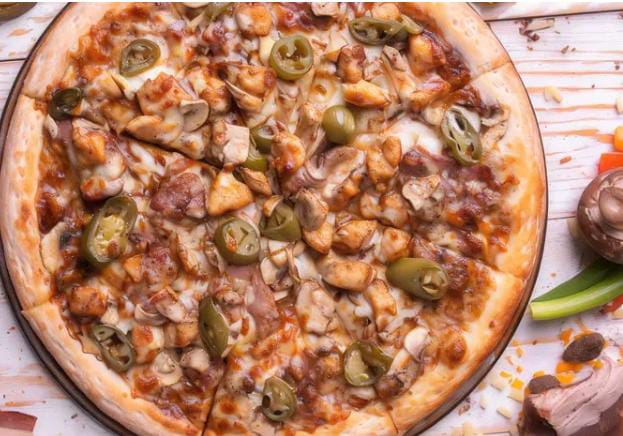 Smoked Chicken Pizza